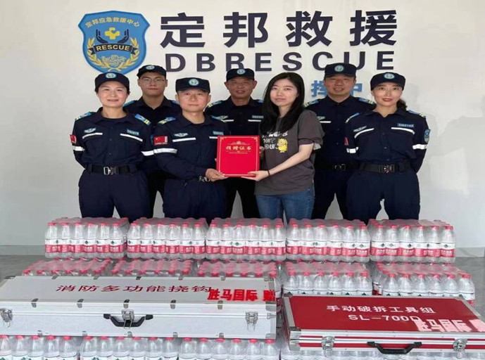 亚洲高清毛片一区二区